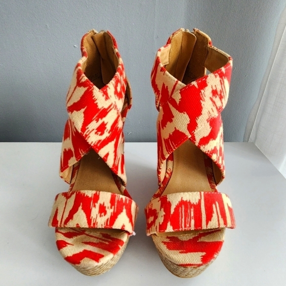 JustFab size 6 espadrilles Red And Tan Excellent Condition - Picture 1 of 4